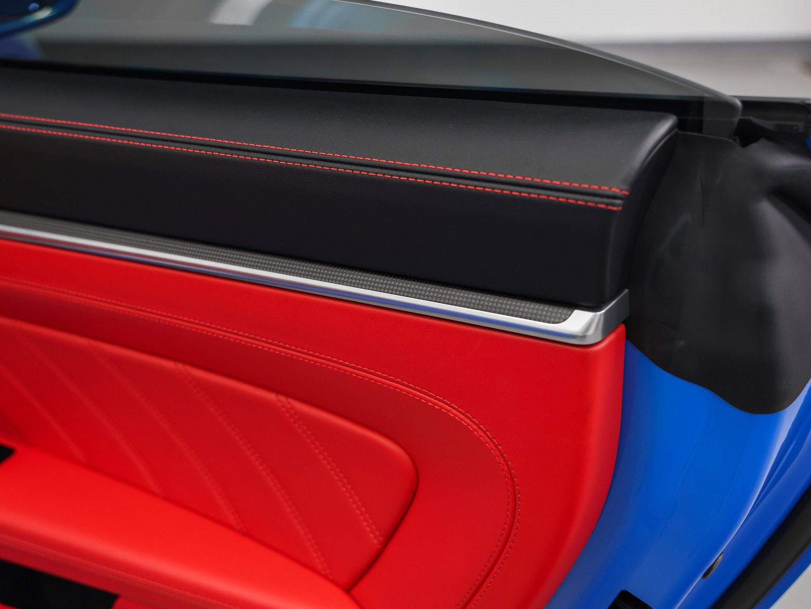 Used 2023 Porsche 911 Turbo image 31