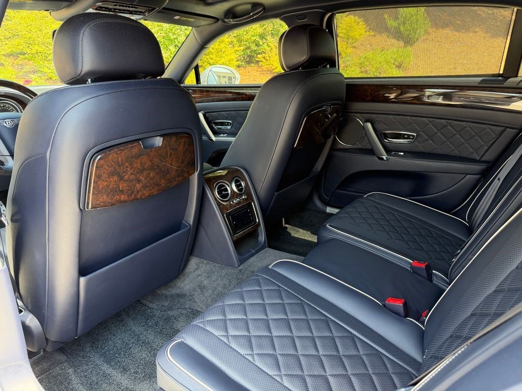 Certified 2018 Bentley Flying Spur V8 AWD/4WD image 34