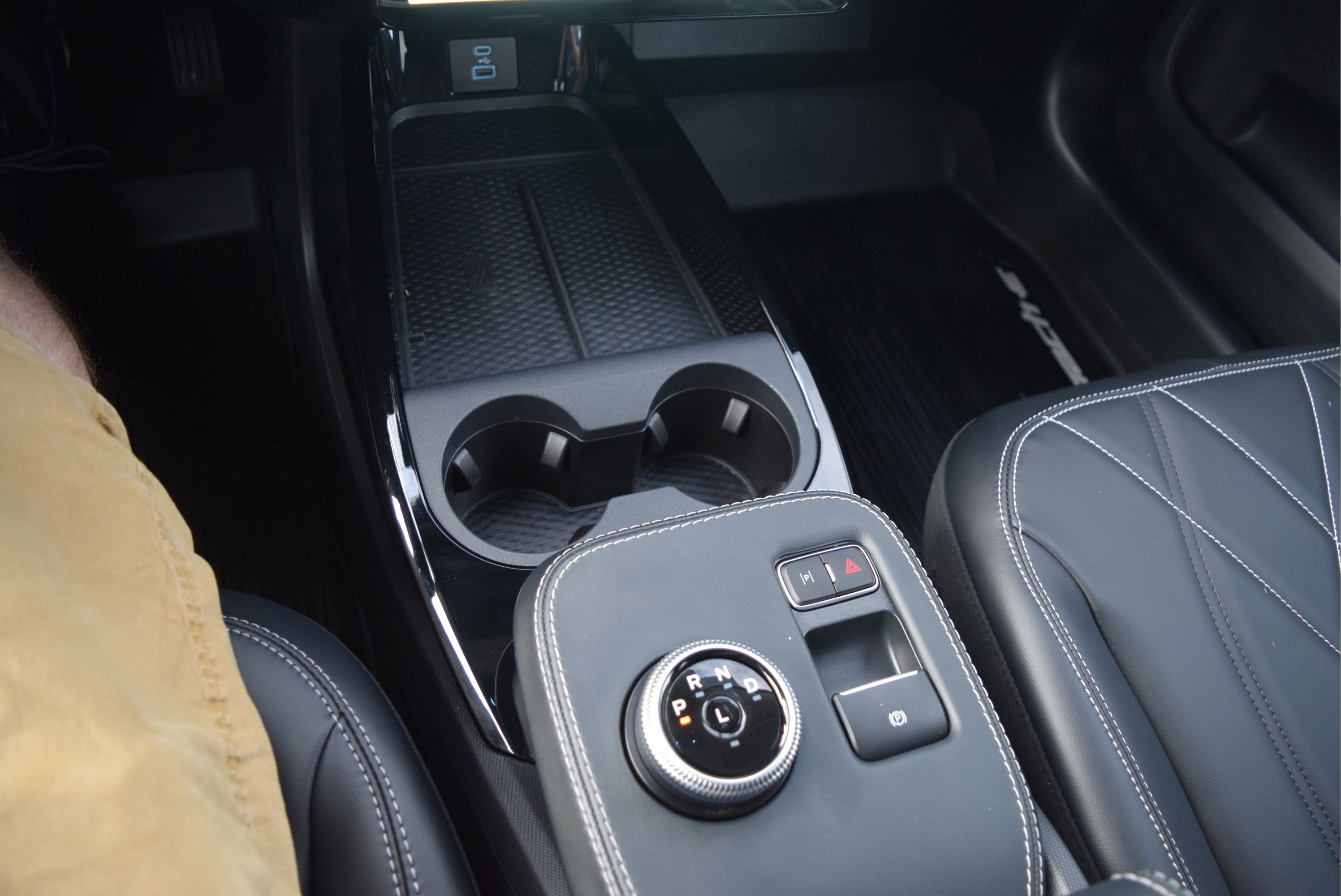 Certified 2021 Ford Mustang Mach-E Select w/ Comfort/Appearance Package image 12
