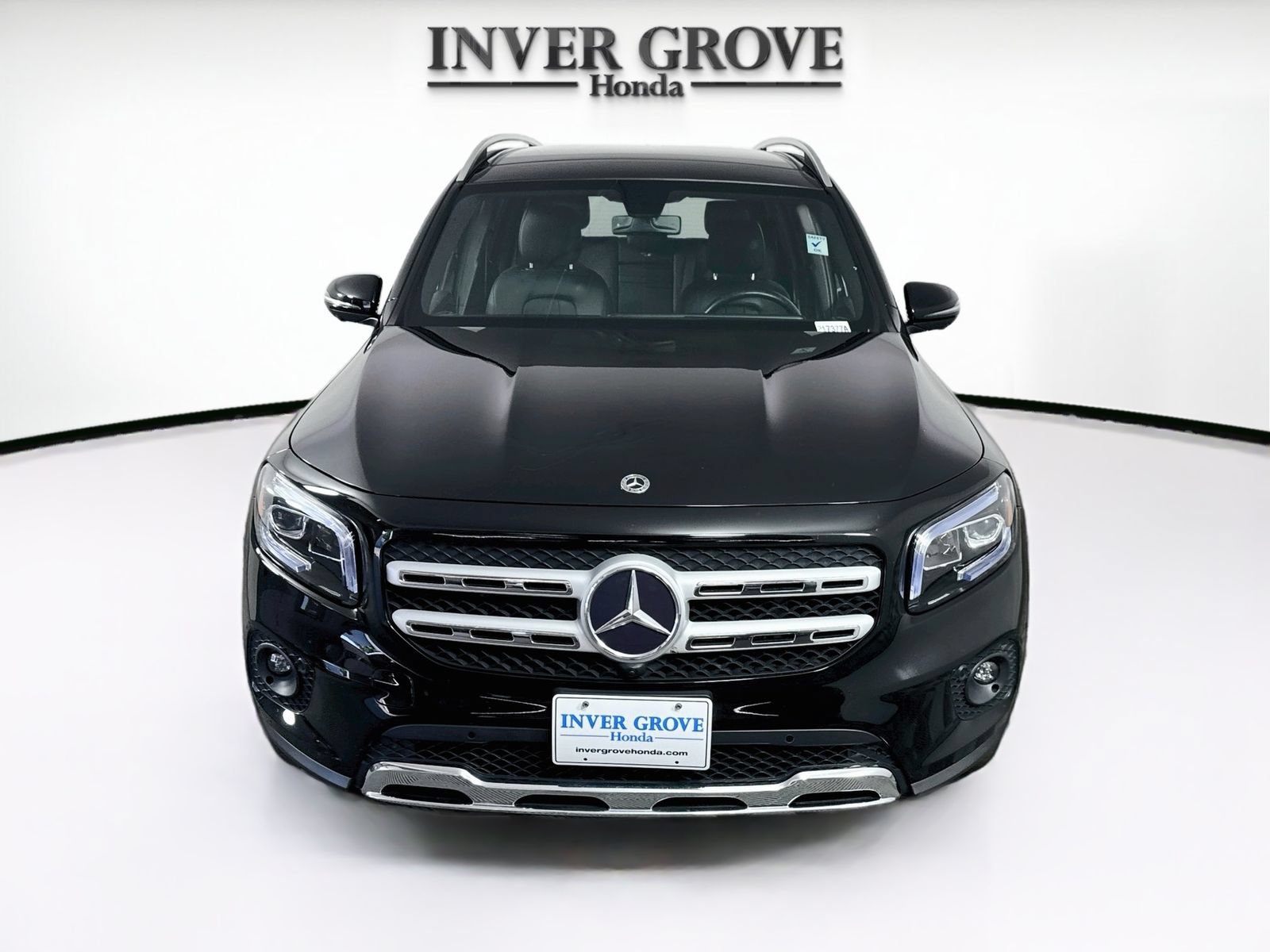 Used 2022 Mercedes-Benz GLB 250 4MATIC image 2