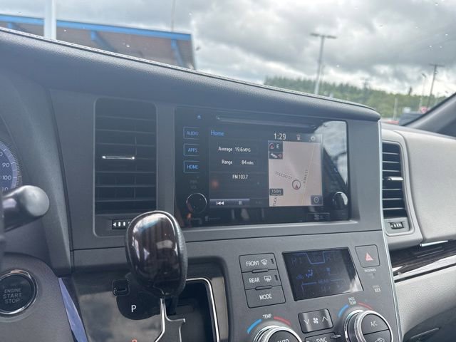 Used 2015 Toyota Sienna XLE w/ XLE Navigation Package FWD image 24