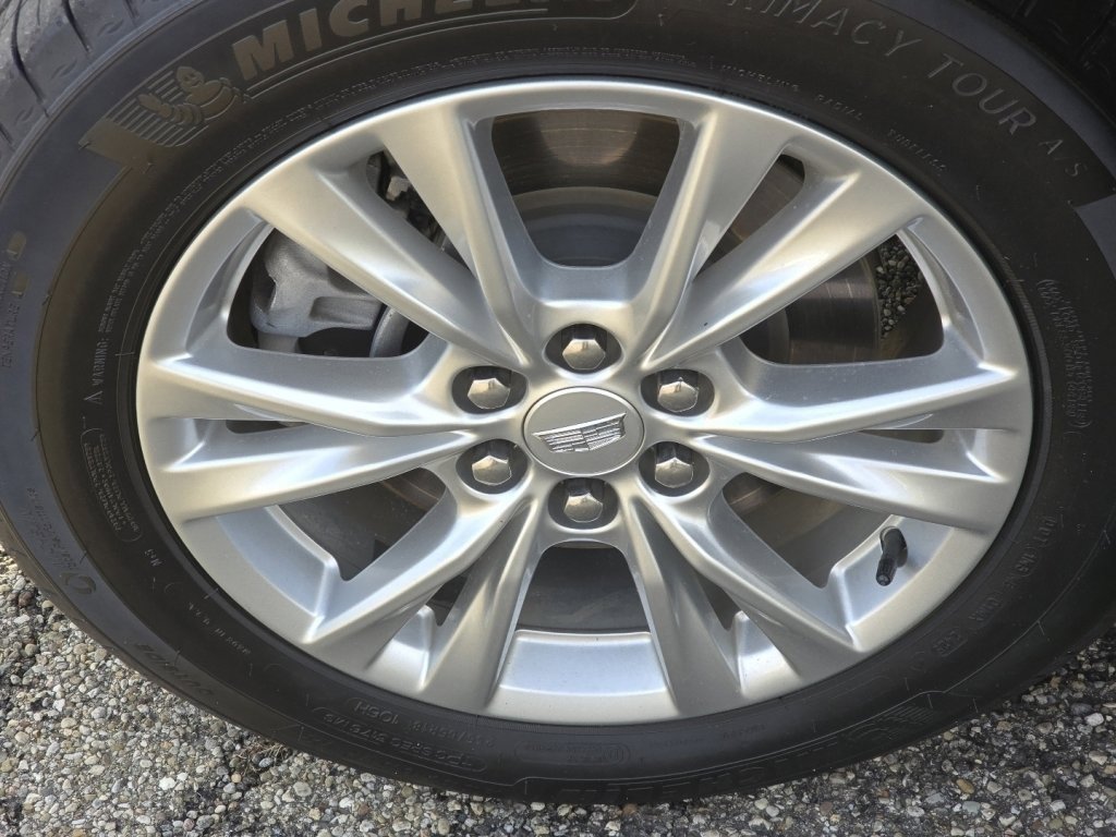 Used 2024 Cadillac XT5 Luxury image 32