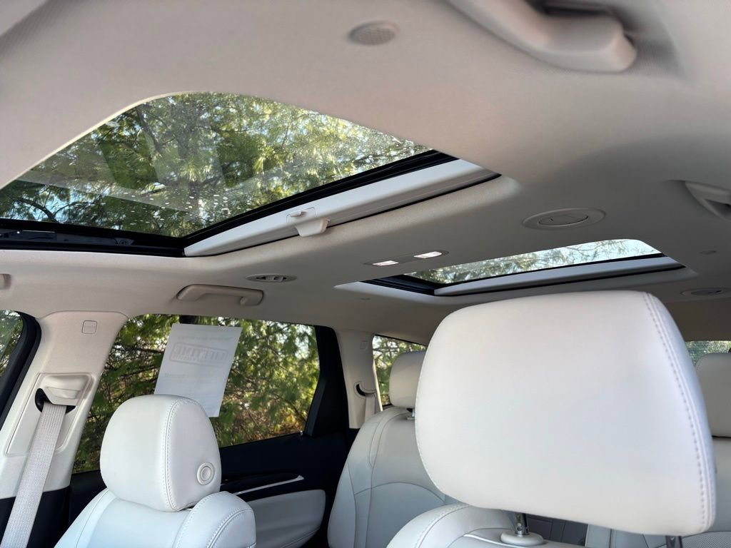 Used 2023 Buick Enclave Premium w/ Experience Buick Package image 17