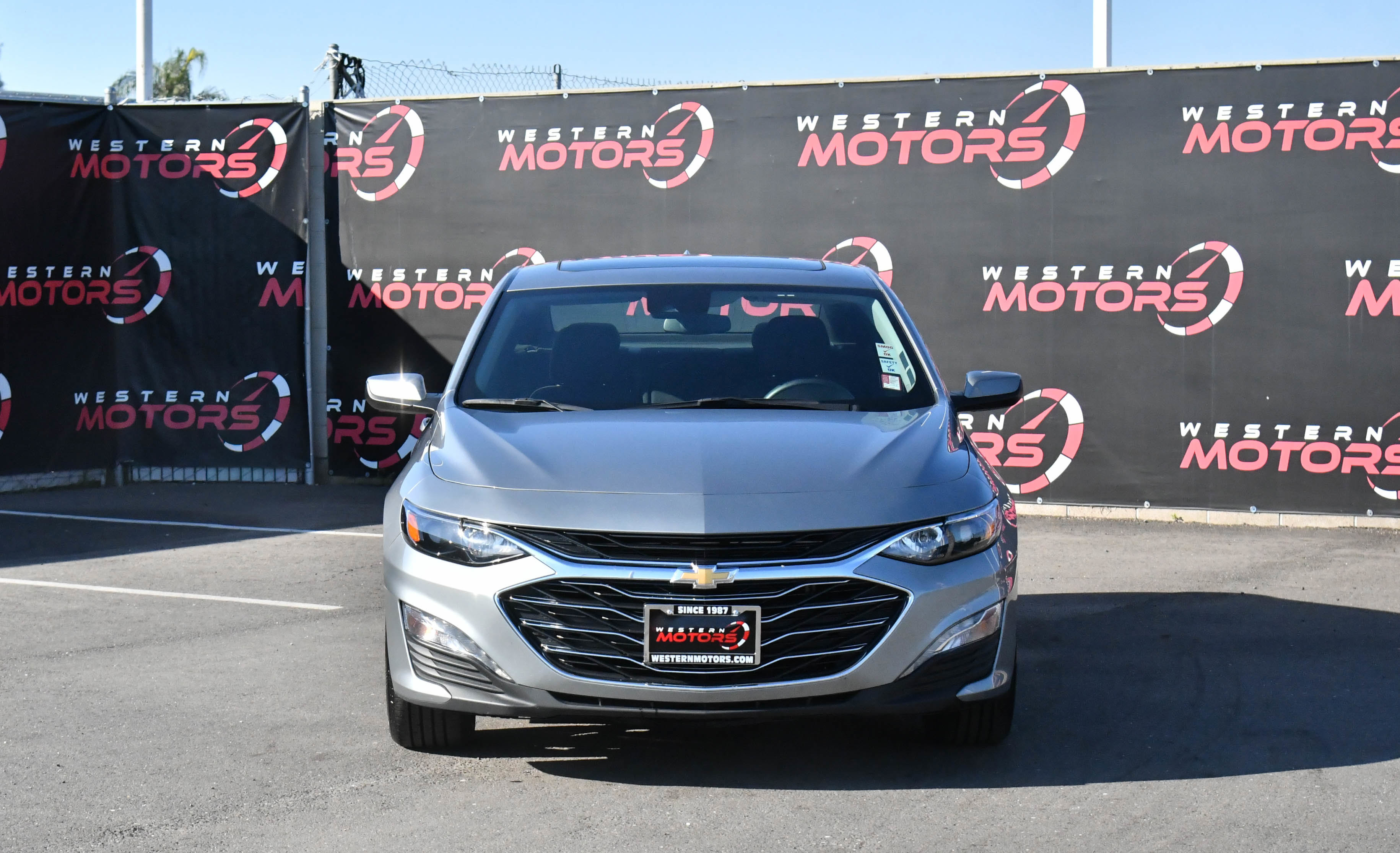 Used 2024 Chevrolet Malibu LT image 2