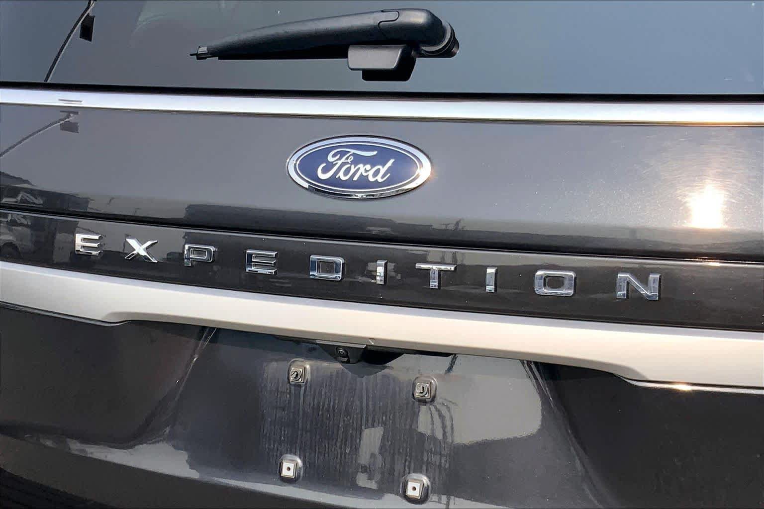 Used 2023 Ford Expedition XLT RWD image 27