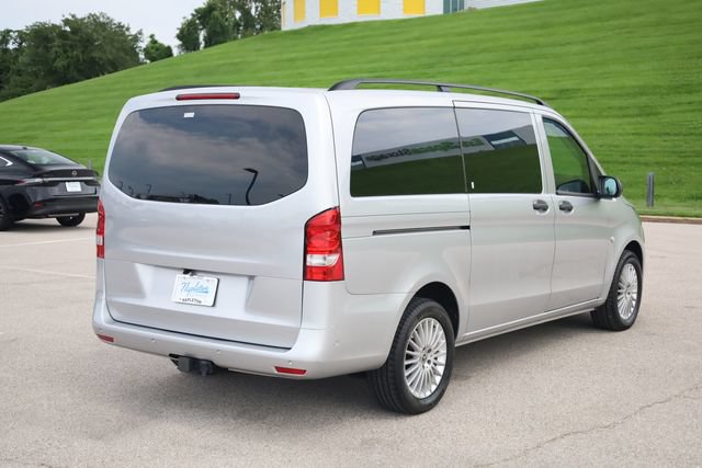 Used 2023 Mercedes-Benz Metris Passenger image 4
