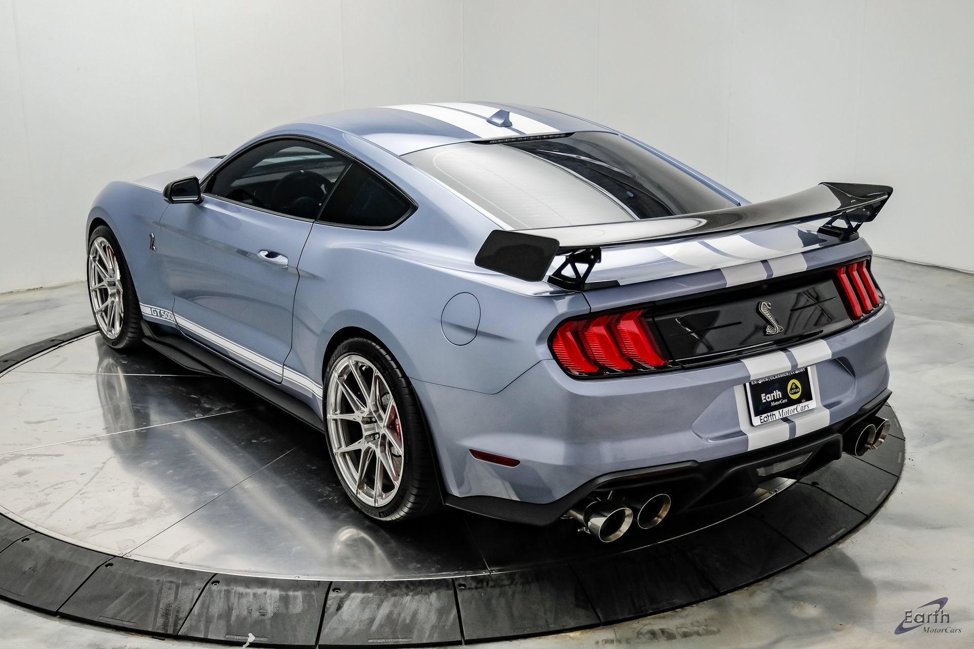 Used 2022 Ford Mustang Shelby GT500 w/ Technology Package RWD image 14