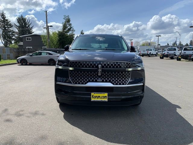New 2026 Lincoln Navigator L Premier AWD/4WD image 12