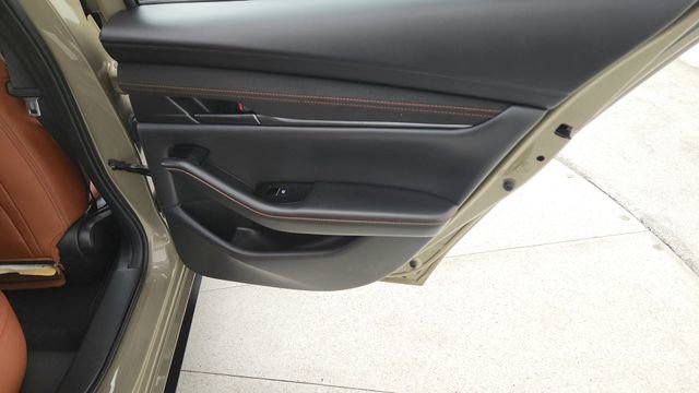 Used 2024 MAZDA MAZDA3 s image 23