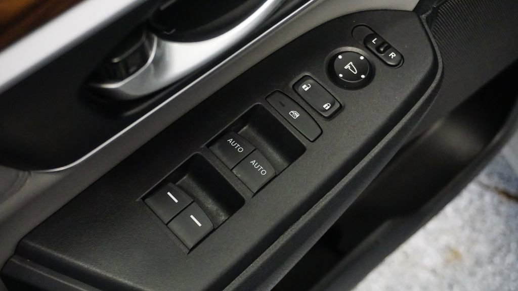 Used 2021 Honda CR-V EX-L image 23