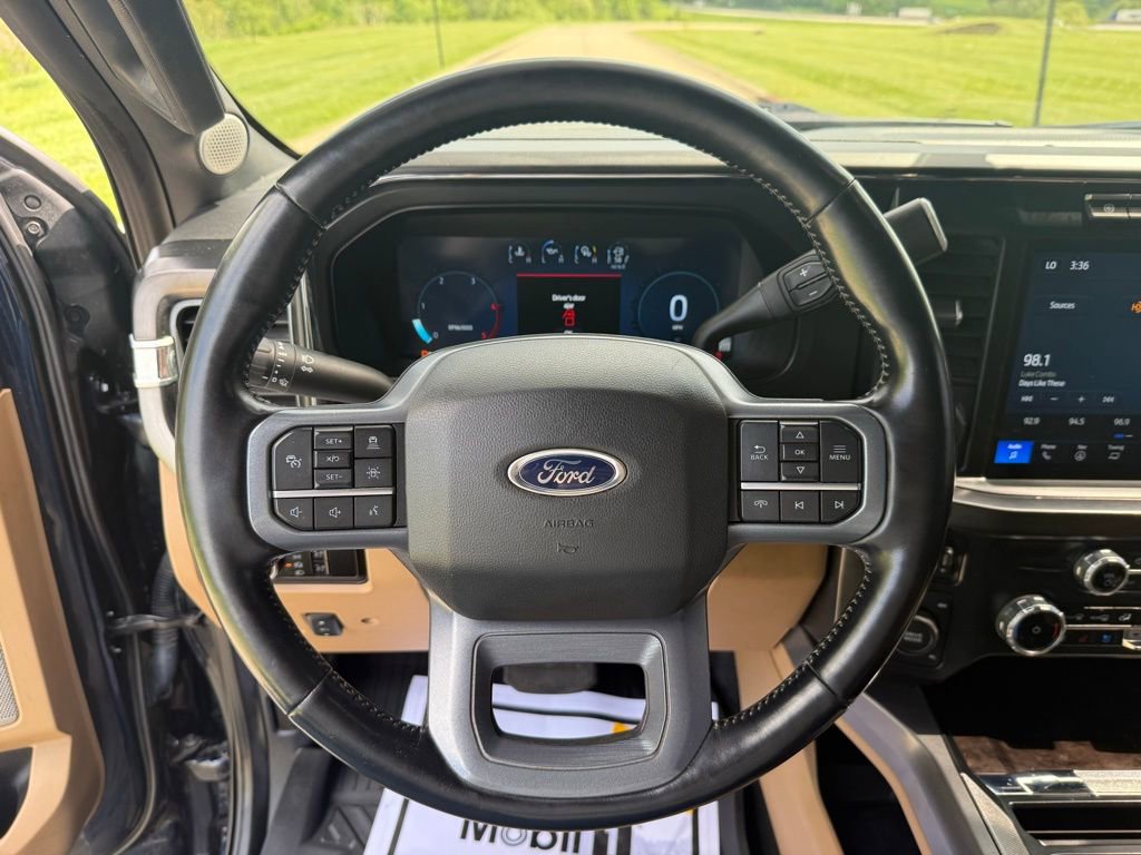 Used 2023 Ford F350 Lariat w/ Lariat Ultimate Package AWD/4WD image 34
