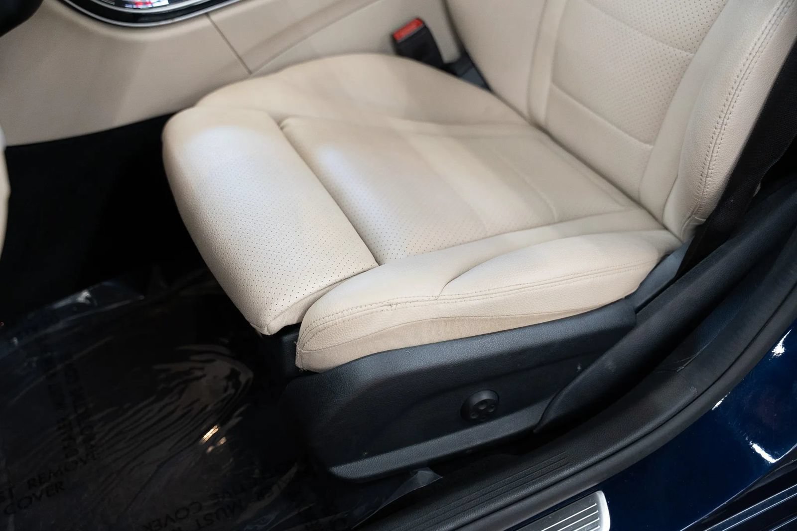 Used 2019 Mercedes-Benz C 300 Sedan image 16
