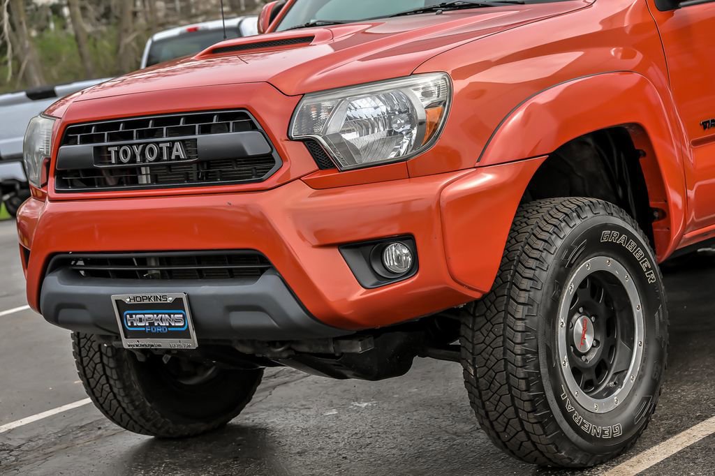 Used 2015 Toyota Tacoma TRD Pro AWD/4WD image 6