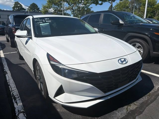 Used 2023 Hyundai Elantra SEL w/ Convenience Package FWD image 1