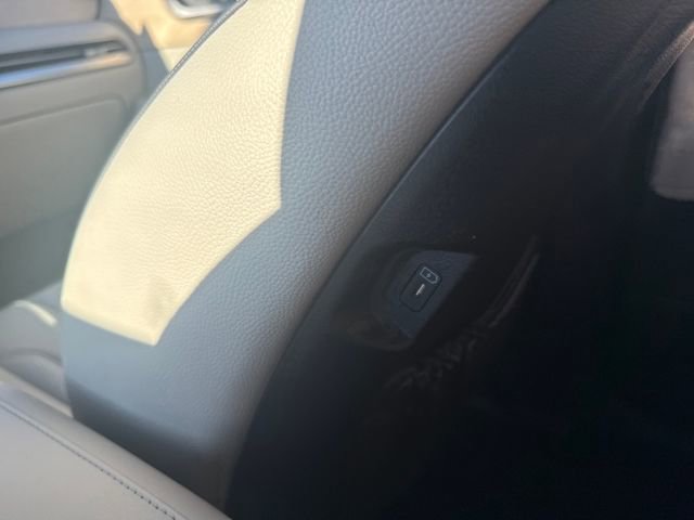 Used 2023 Hyundai Palisade Limited image 28