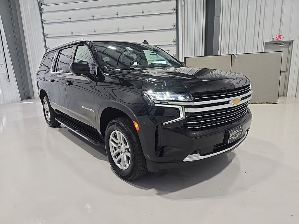 Used 2024 Chevrolet Suburban LT image 10