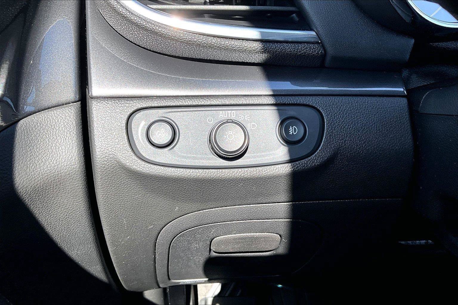 Used 2019 Buick Encore Sport Touring w/ Safety Package FWD image 36