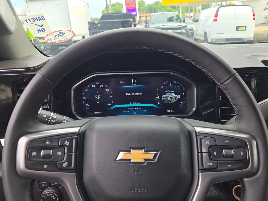 Certified 2026 Chevrolet Silverado 1500 LT AWD/4WD image 34