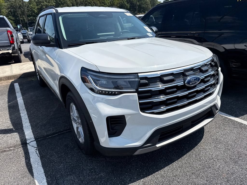 Used 2026 Ford Explorer Active RWD image 18