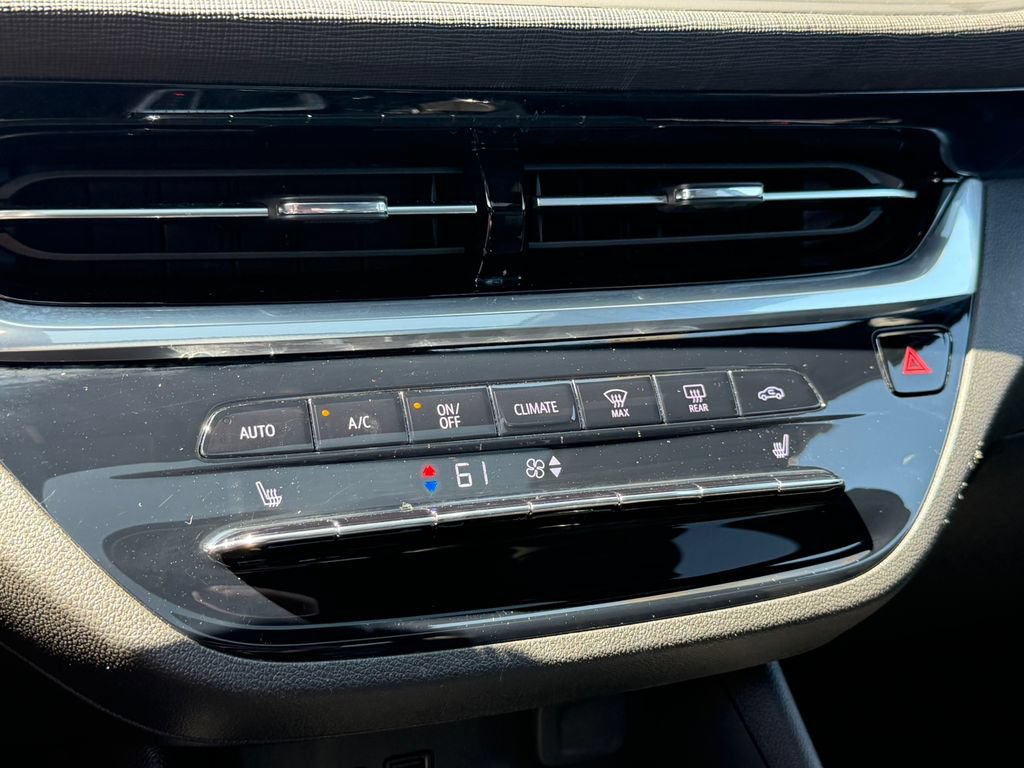 Certified 2024 Buick Envista Avenir FWD image 38