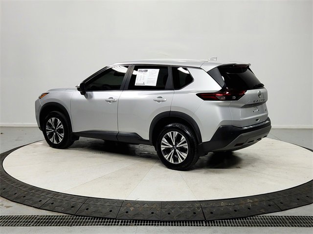 Used 2022 Nissan Rogue SV image 5