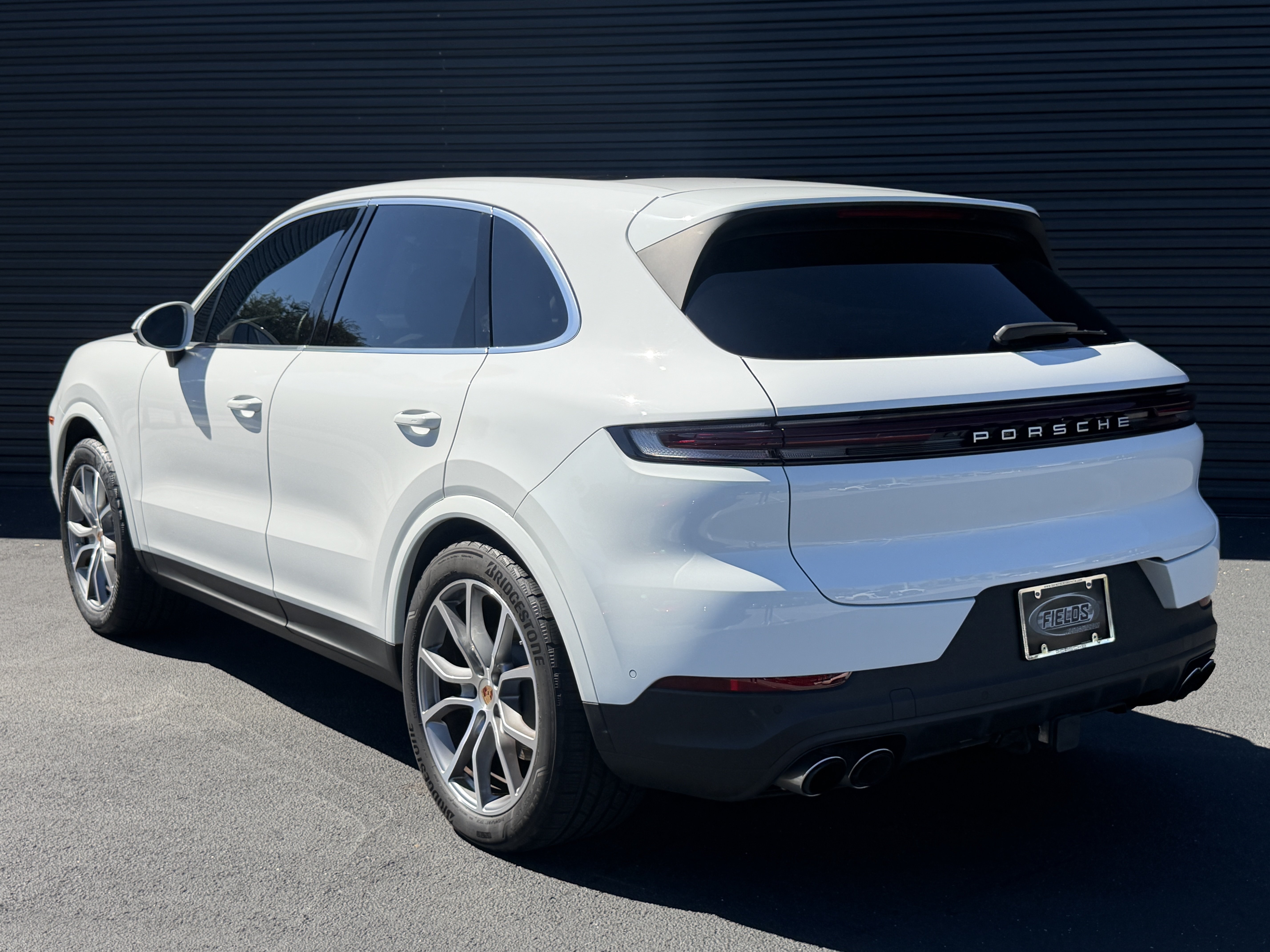Certified 2025 Porsche Cayenne AWD/4WD image 4