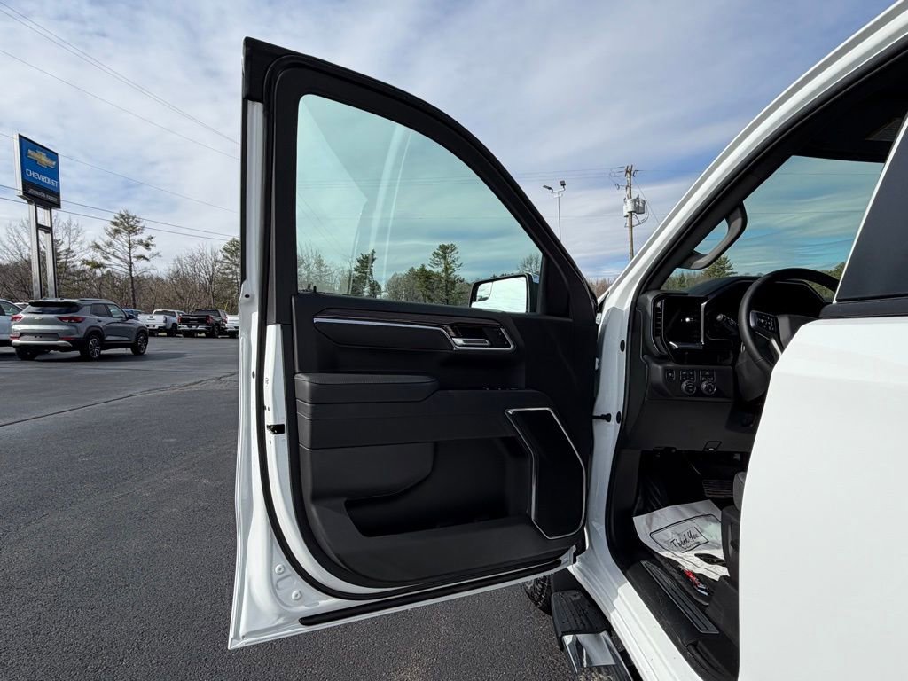 New 2026 Chevrolet Silverado 1500 LT image 23