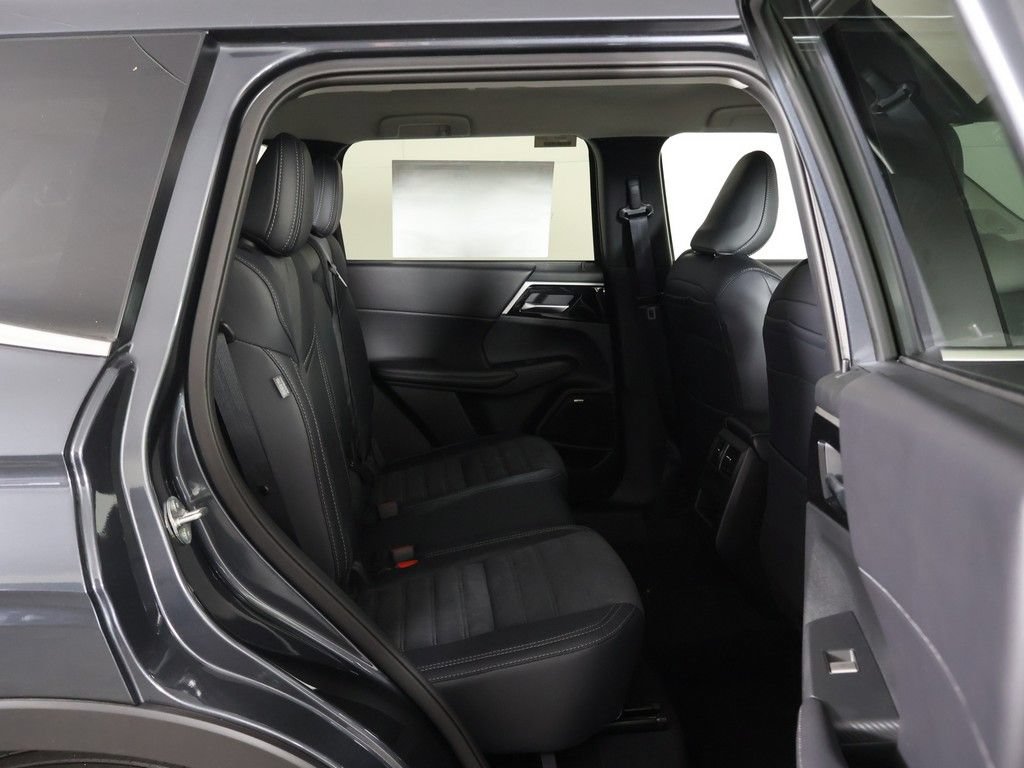 New 2026 Mitsubishi Outlander SE FWD image 33