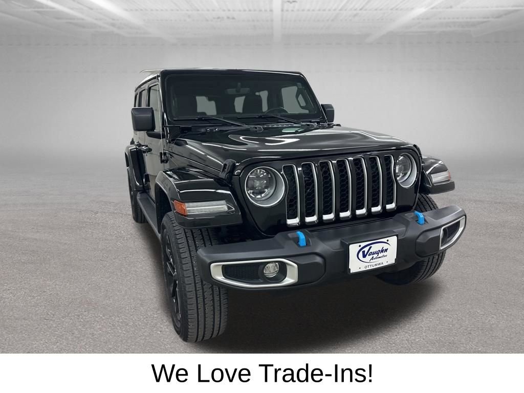 Used 2023 Jeep Wrangler Unlimited Sahara w/ Cold Weather Group image 3