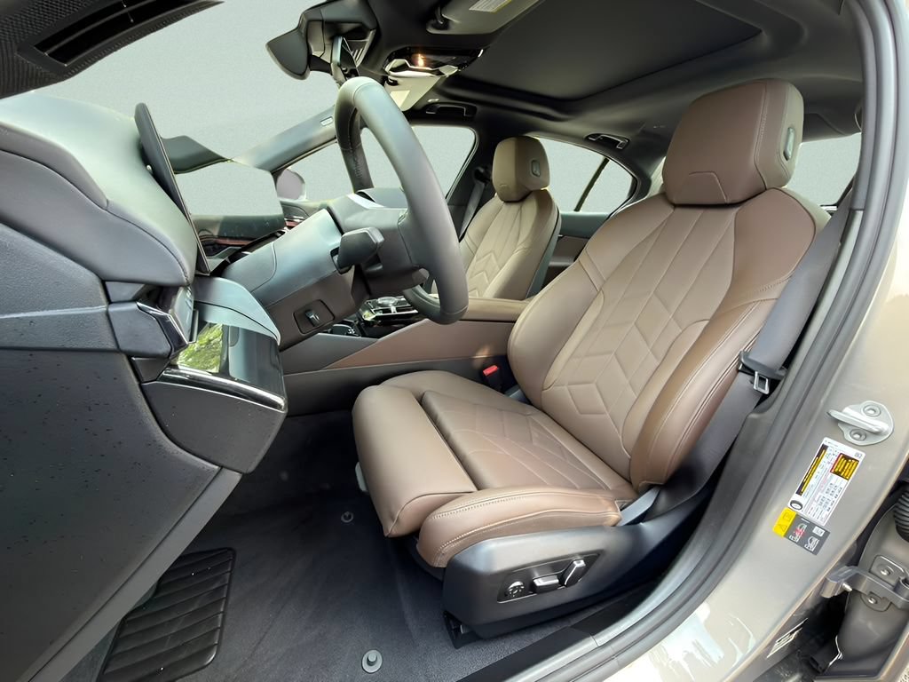 New 2027 BMW i5 eDrive40 AWD/4WD image 10