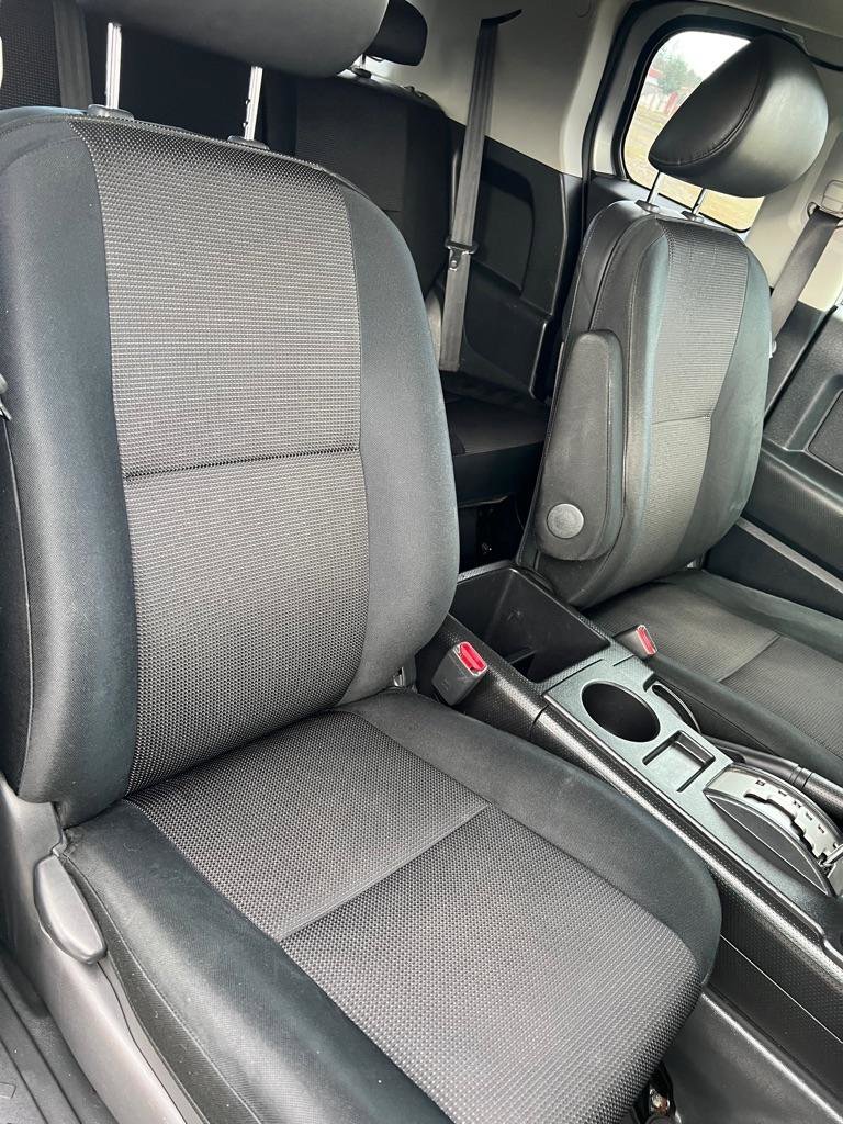 Used 2008 Toyota FJ Cruiser 4WD image 54