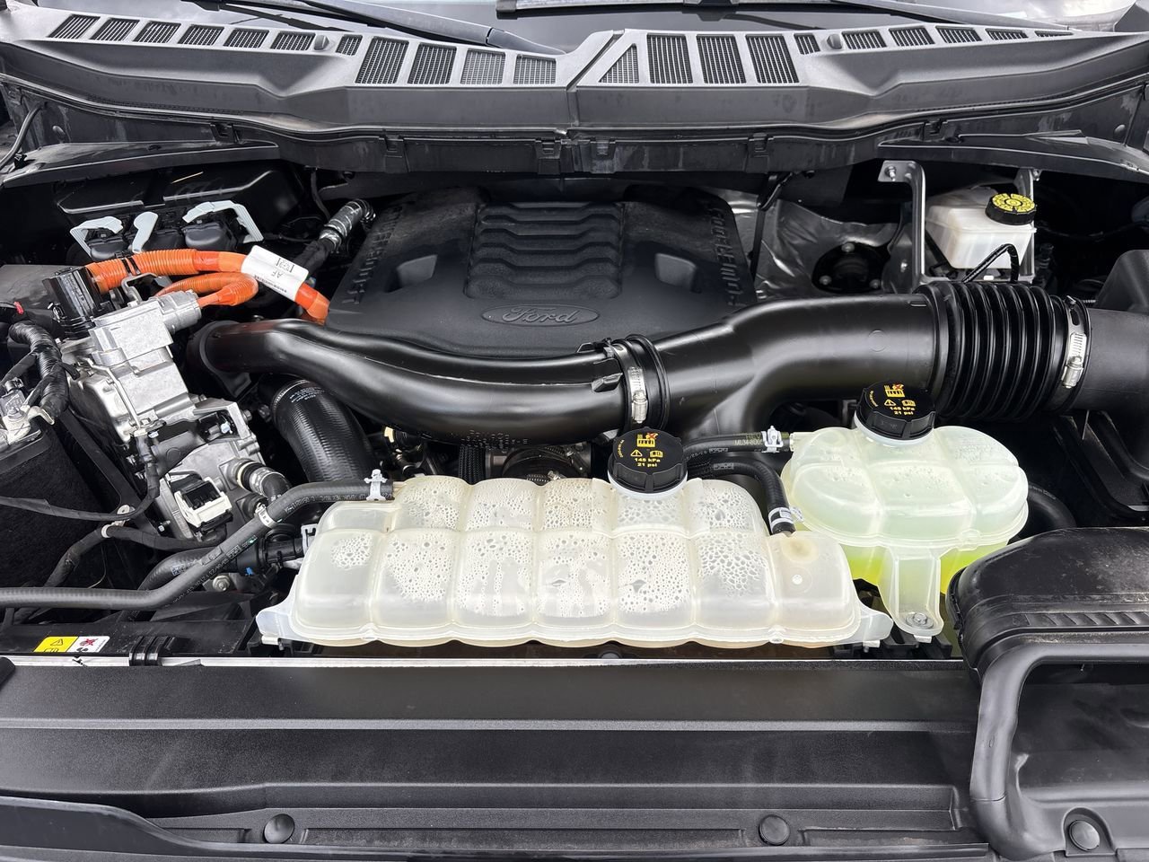 Used 2023 Ford F150 Lariat w/ Equipment Group 502A High image 11