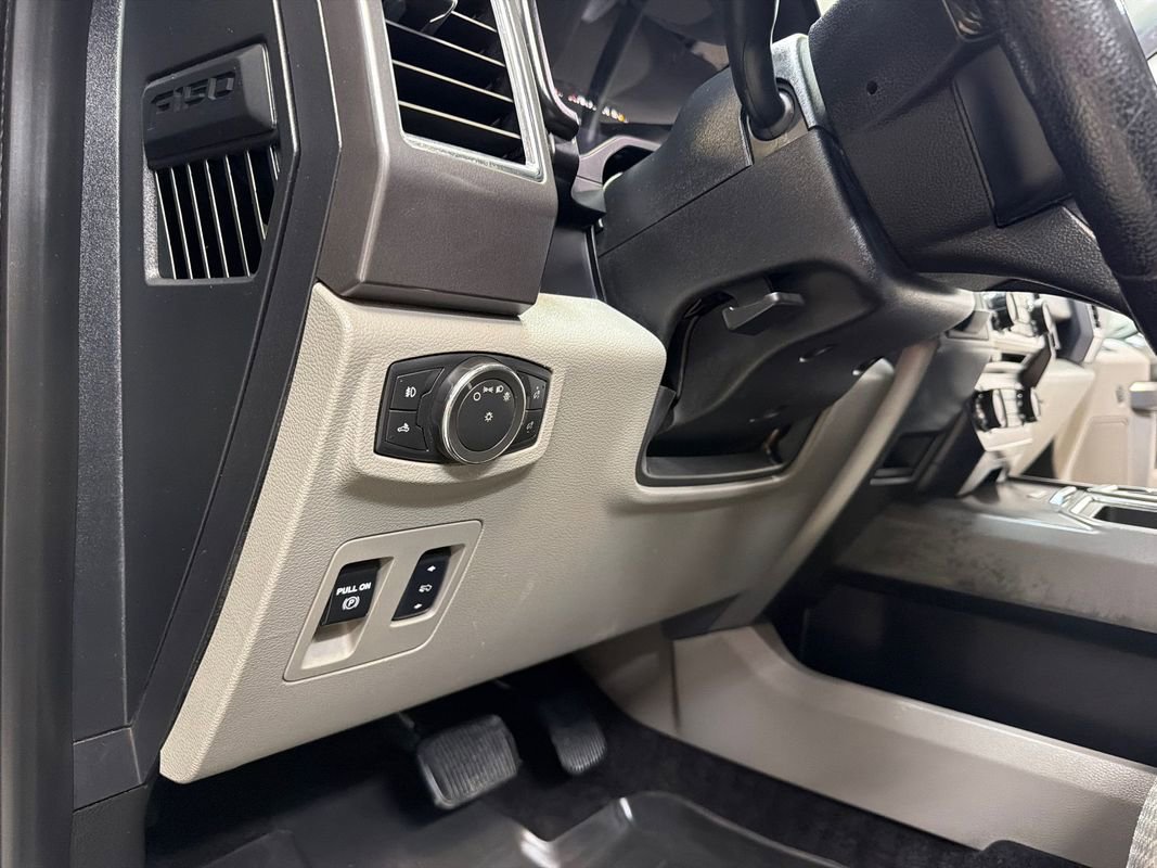 Used 2016 Ford F150 XLT w/ Equipment Group 302A Luxury RWD image 29