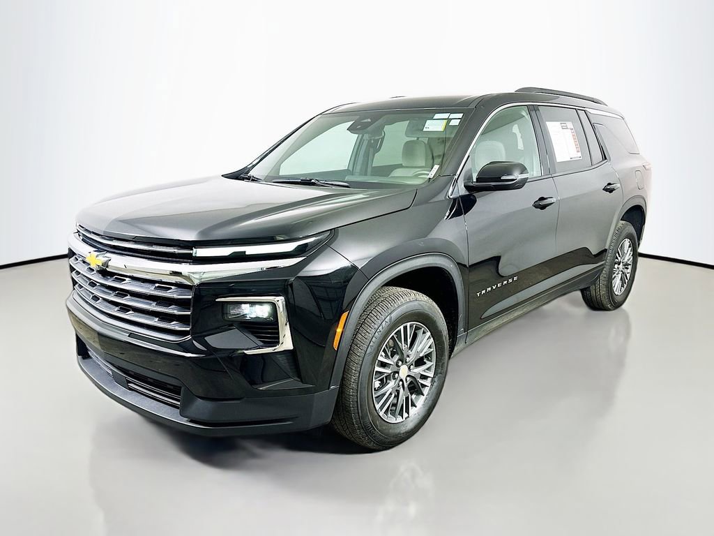 Used 2025 Chevrolet Traverse LT video 3