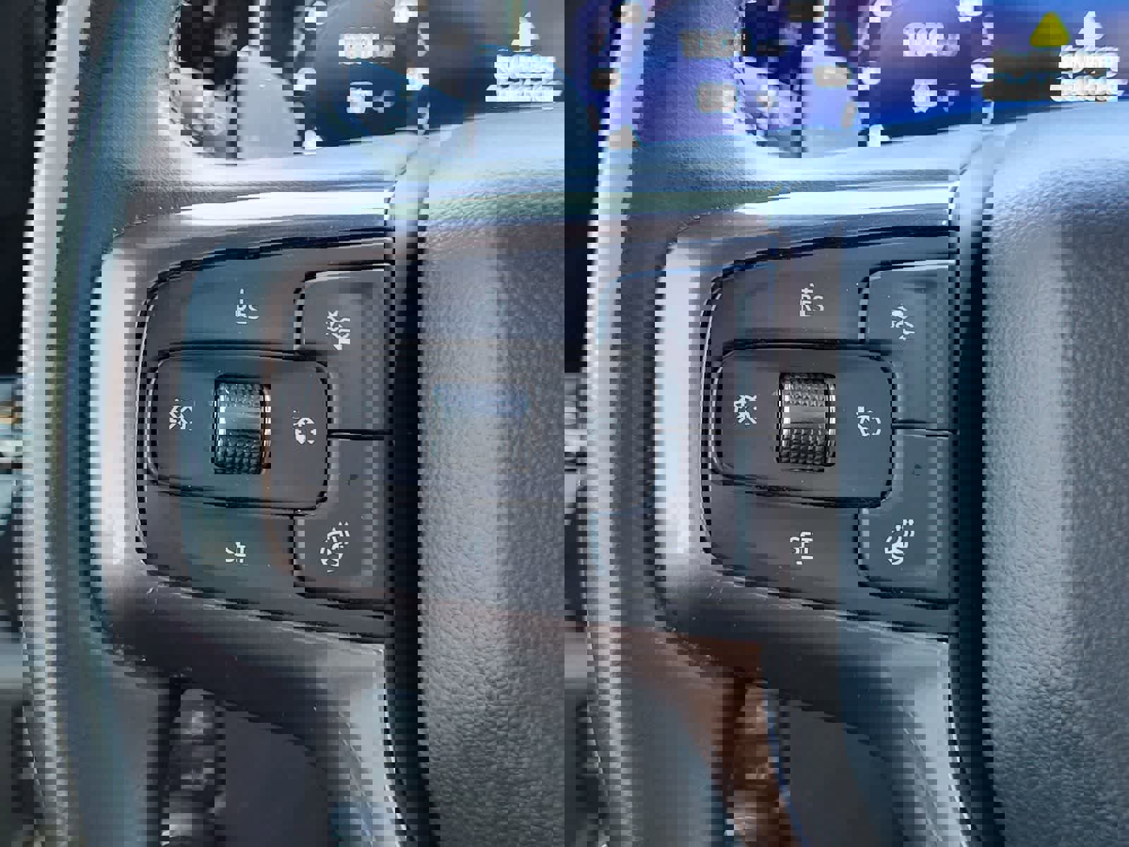 Used 2023 Chevrolet Silverado 1500 ZR2 w/ Technology Package image 16