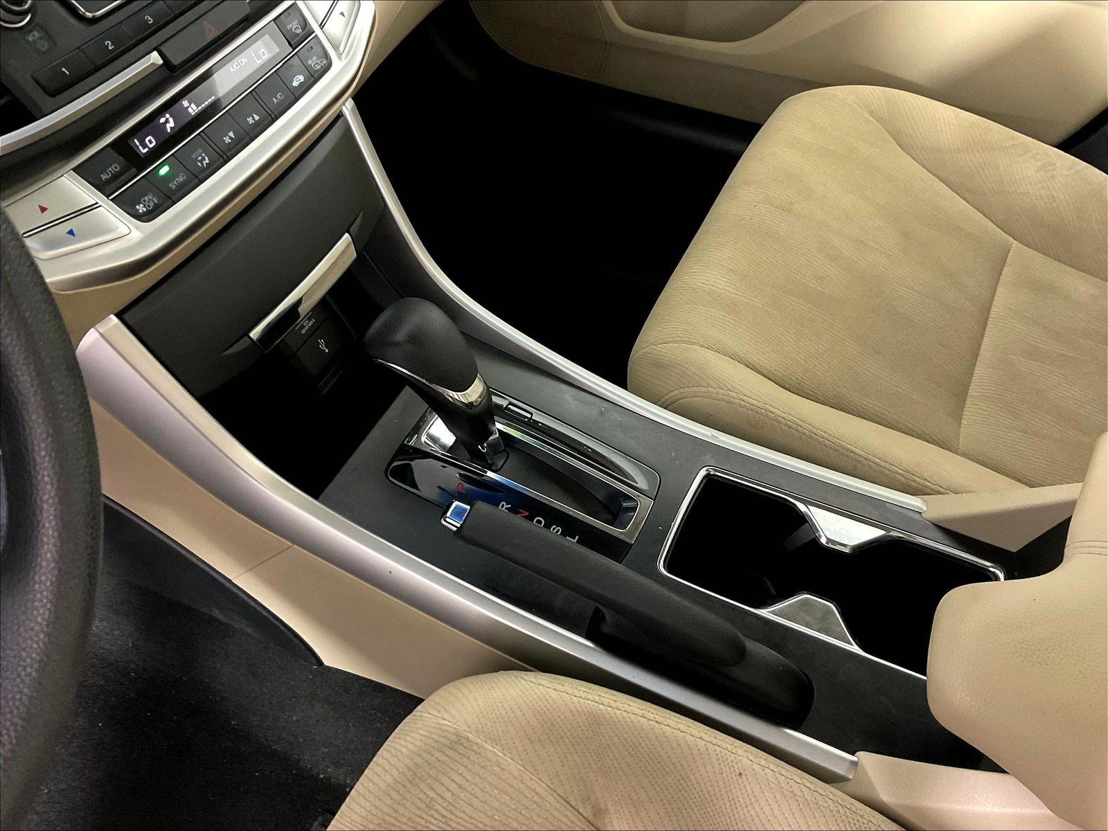 Used 2013 Honda Accord EX image 18