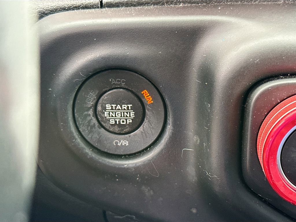 Used 2021 Jeep Gladiator Rubicon AWD/4WD image 17