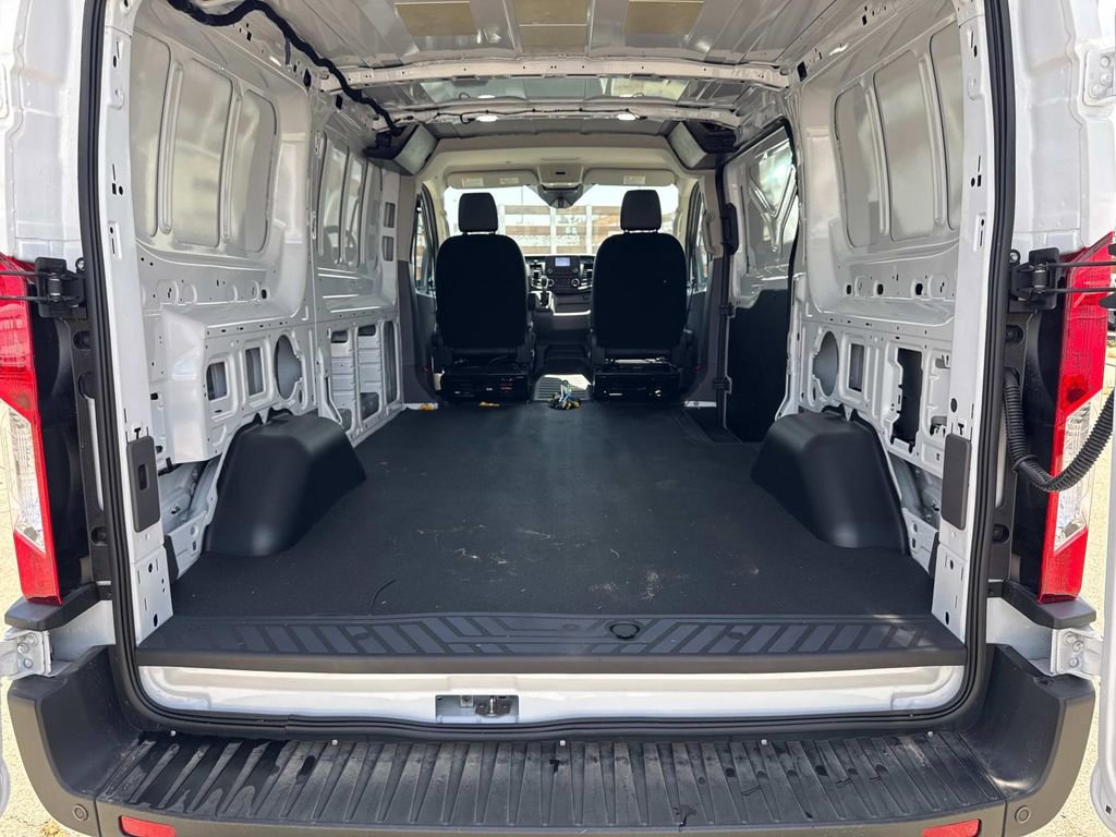 New 2025 Ford Transit 150 Low Roof image 16