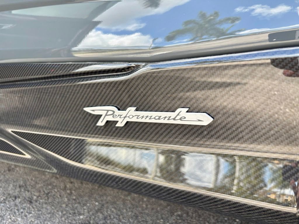 Used 2024 Lamborghini Urus Performante AWD/4WD image 35