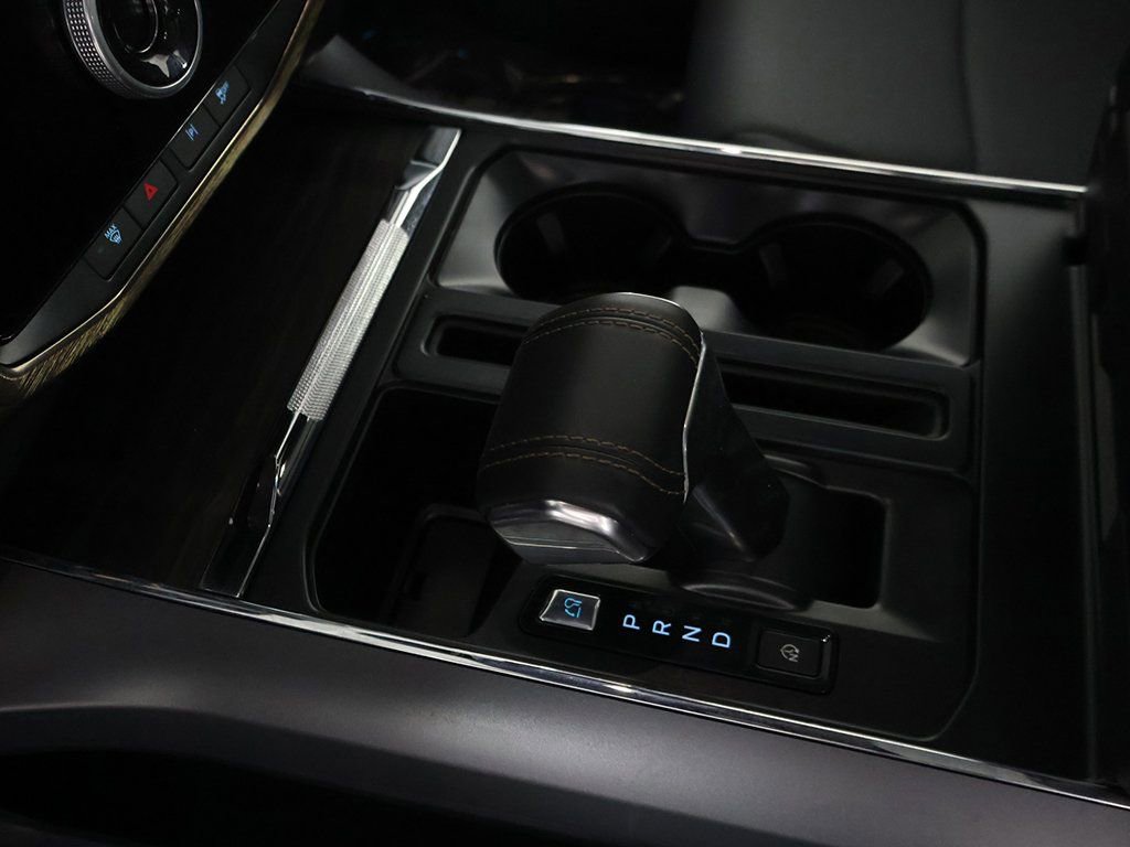 Used 2025 Ford F150 Lightning Lariat image 52