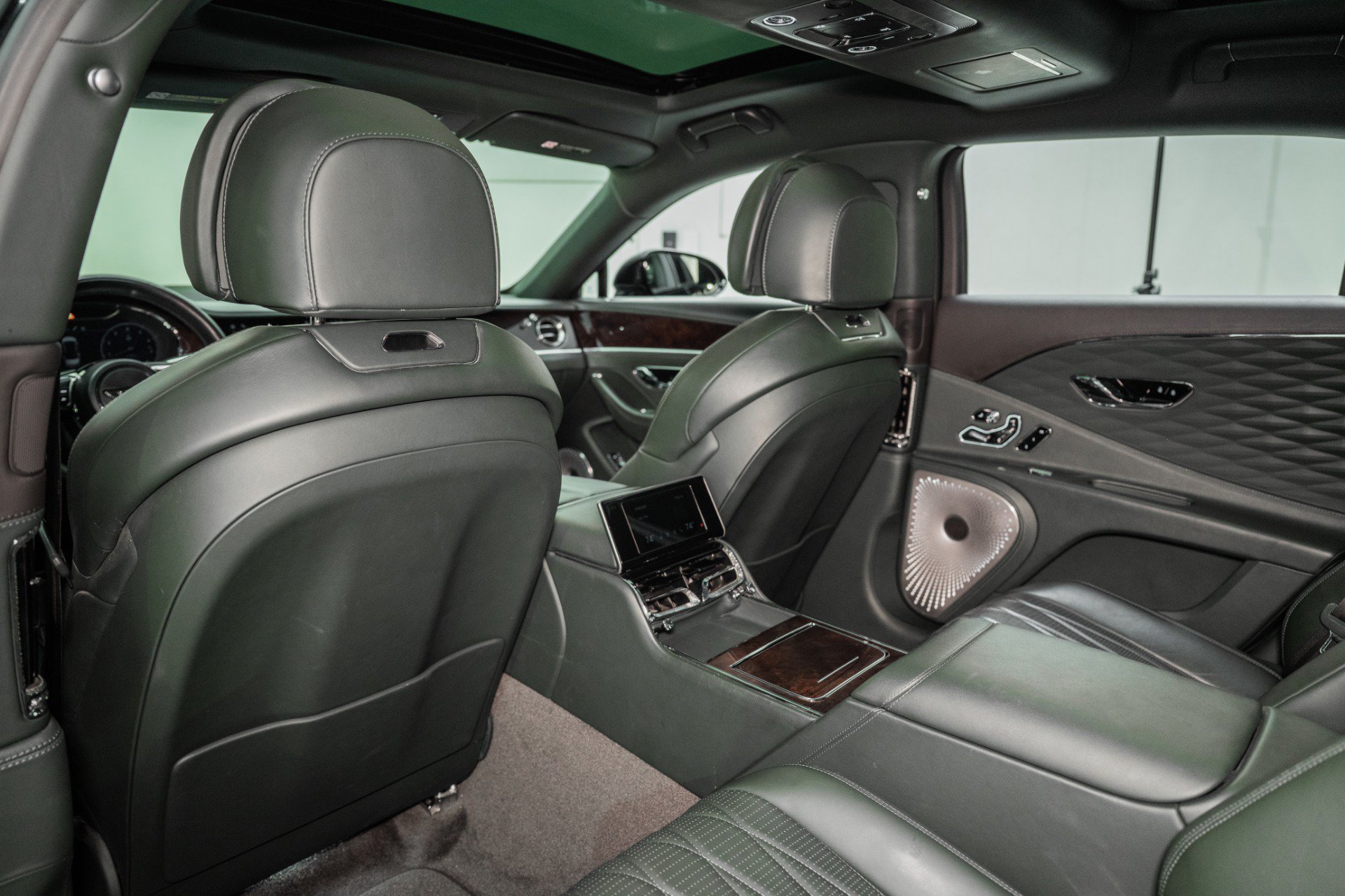 Certified 2022 Bentley Flying Spur V8 AWD/4WD image 22