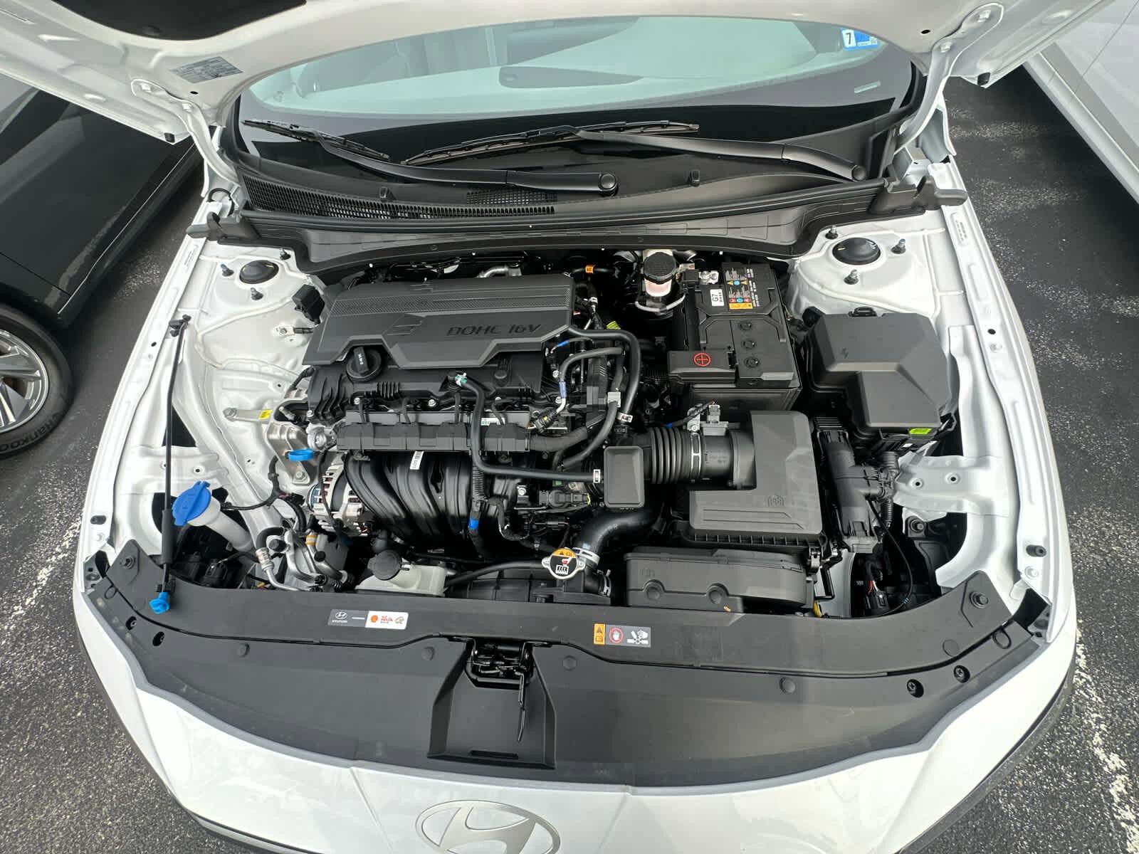 New 2026 Hyundai Elantra SE FWD image 28