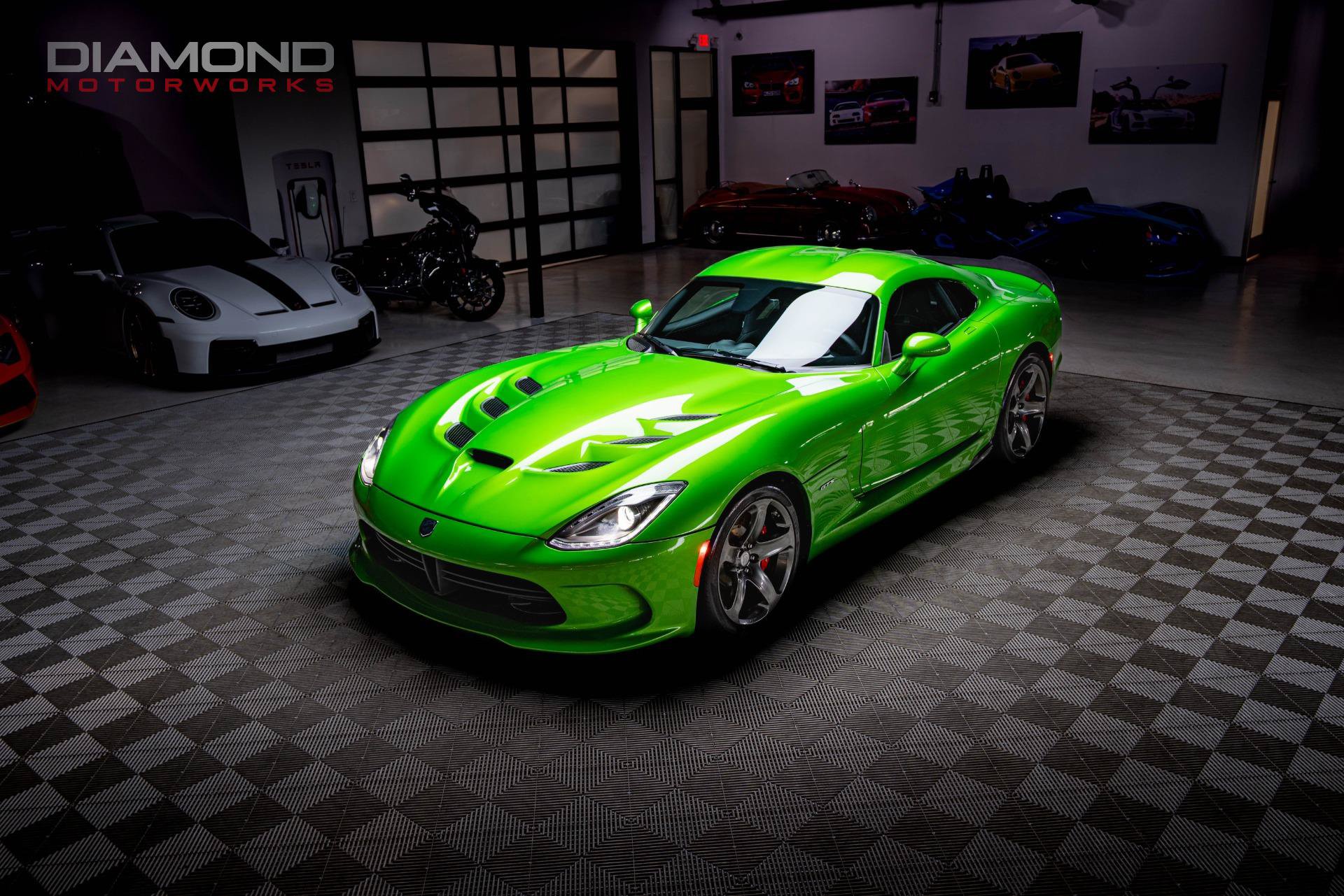 Used 2014 SRT Viper GTS RWD image 2