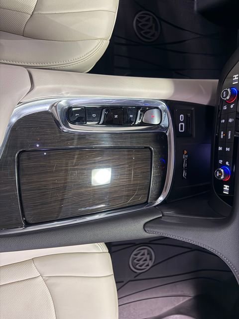 Certified 2023 Buick Enclave Premium image 24