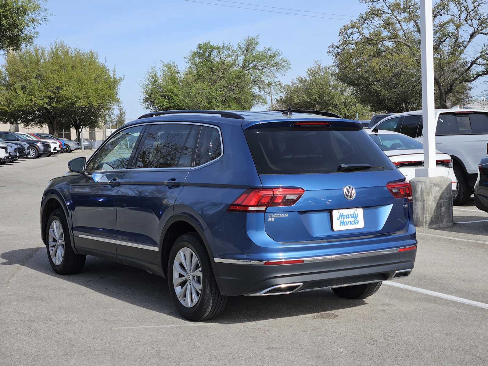 Used 2018 Volkswagen Tiguan SE FWD image 5