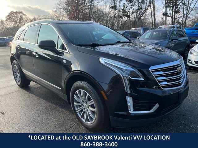 Used 2017 Cadillac XT5 Luxury w/ Driver Awareness Package AWD/4WD image 4