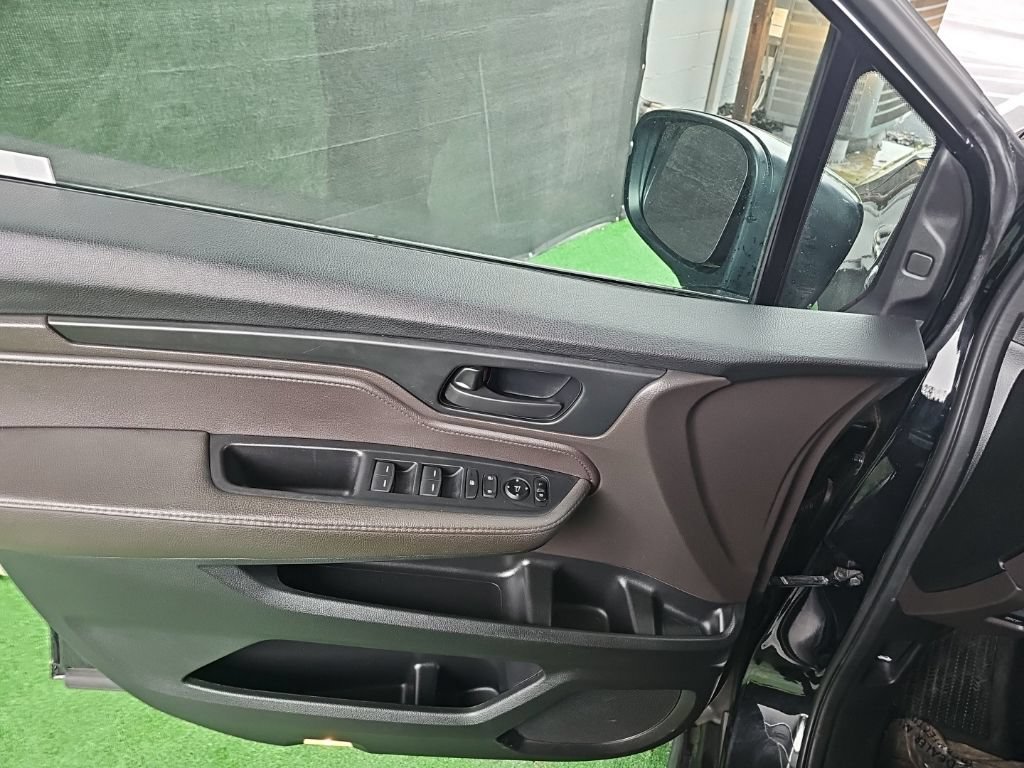 Used 2019 Honda Odyssey EX image 36