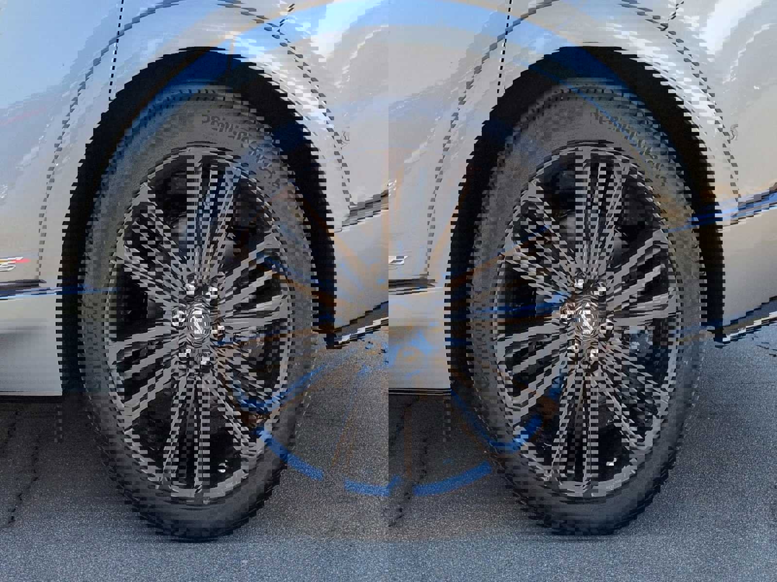 New 2026 Cadillac Lyriq V image 29