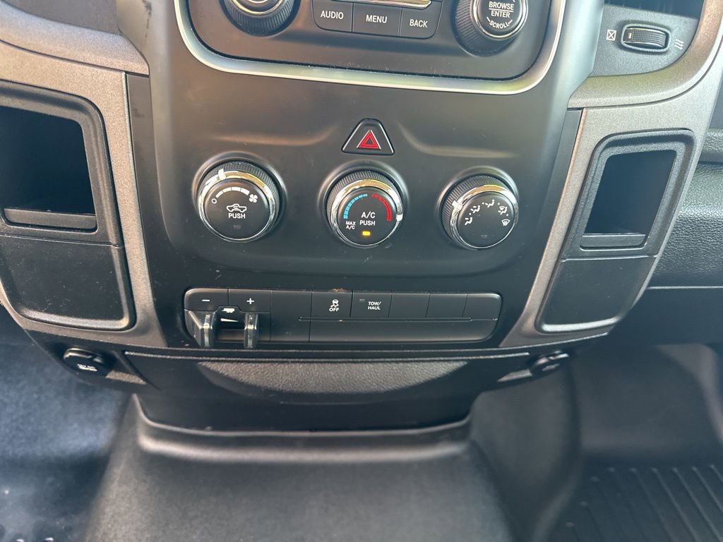 Used 2014 RAM 2500 Tradesman w/ Chrome Appearance Group image 17