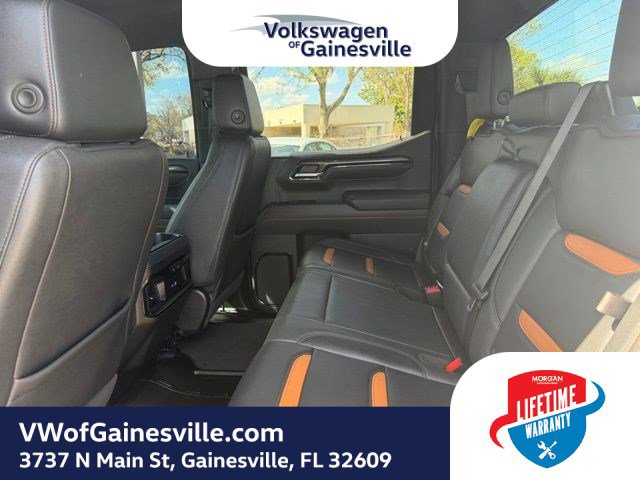Used 2025 GMC Sierra 1500 AT4 image 11